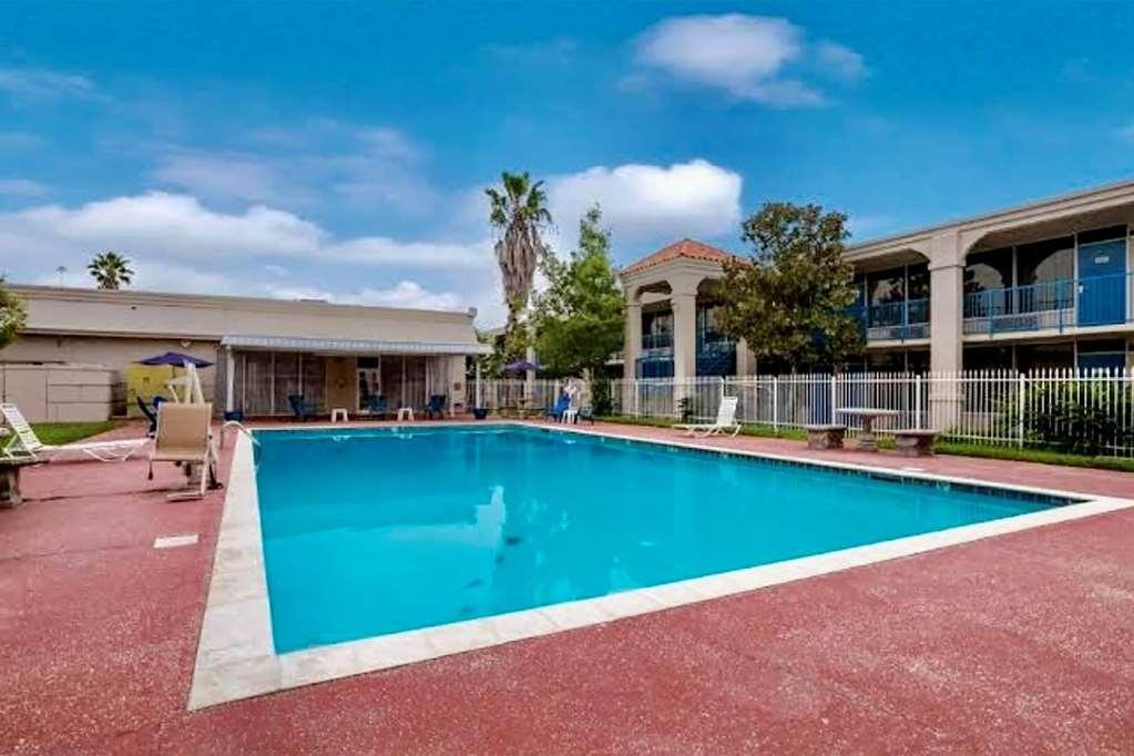 Travelodge By Wyndham Baton Rouge East المرافق الصورة